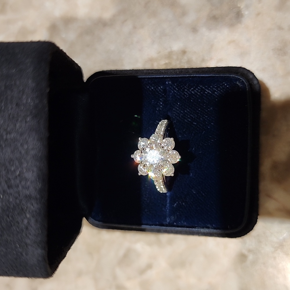 Harry Winston diamond ring sunflower collection engagement platinum D VS1 size 4 - Picture 3 of 15